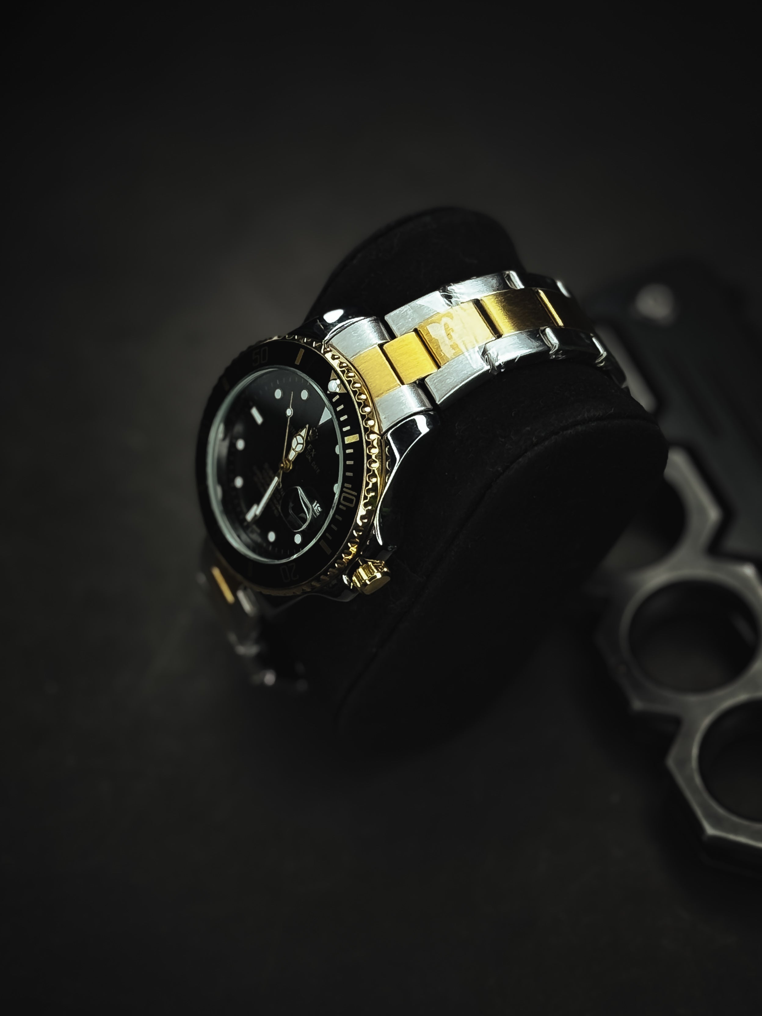 Rollie Submariner – Dual Throne Edition