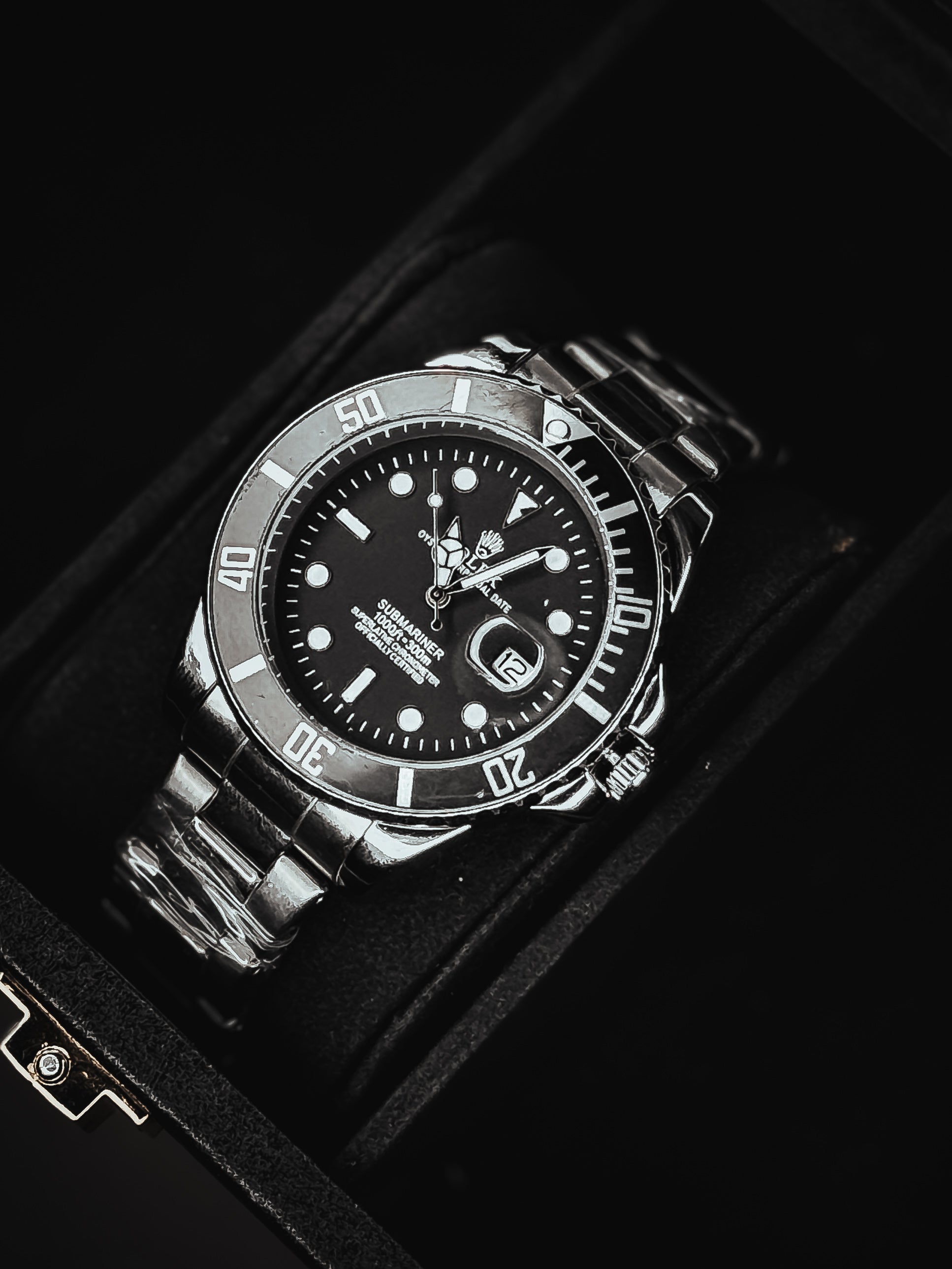 Rollie Submariner – Dual Throne Edition
